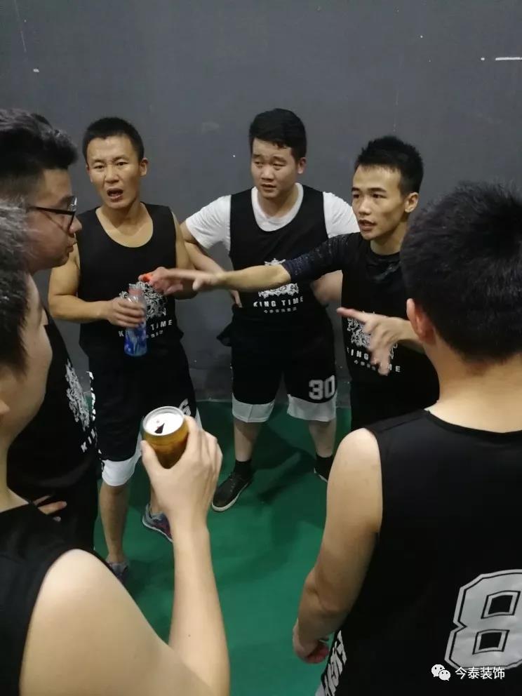 今泰裝飾冬季籃球聯(lián)賽圓滿結(jié)束！(圖6)